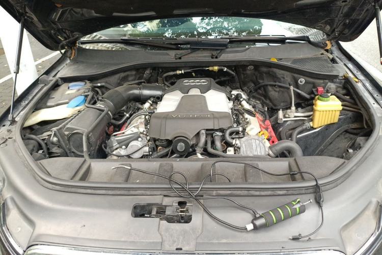 Used Audi Q7 2014 35 TFSI Sport Edition Engine Bay