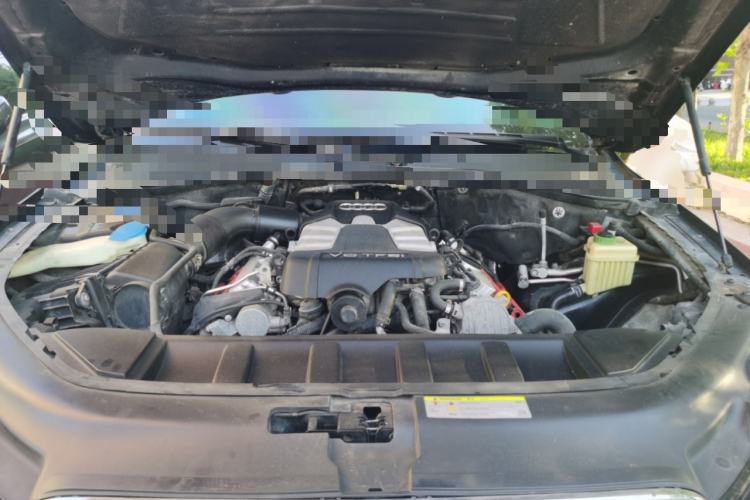 Used Audi Q7 2014 35 TFSI Ambition Edition Engine Bay