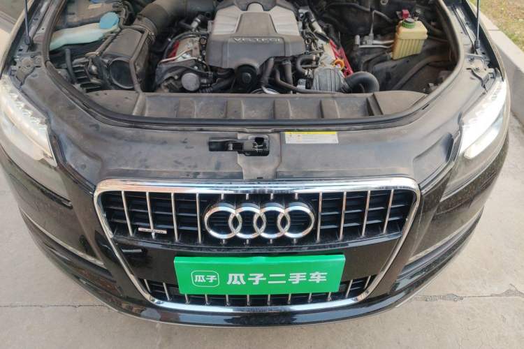 Used Audi Q7 2014 35 TFSI Ambition Edition Engine Bay