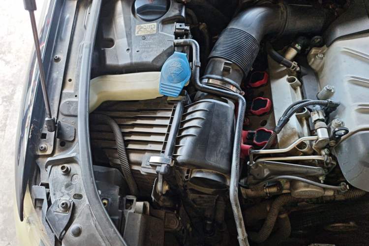 Used Audi Q7 2014 40 TFSI Sport Edition Engine Bay Right