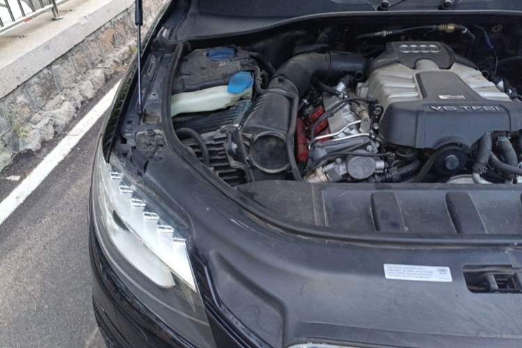 Used Audi Q7  Engine Bay Right