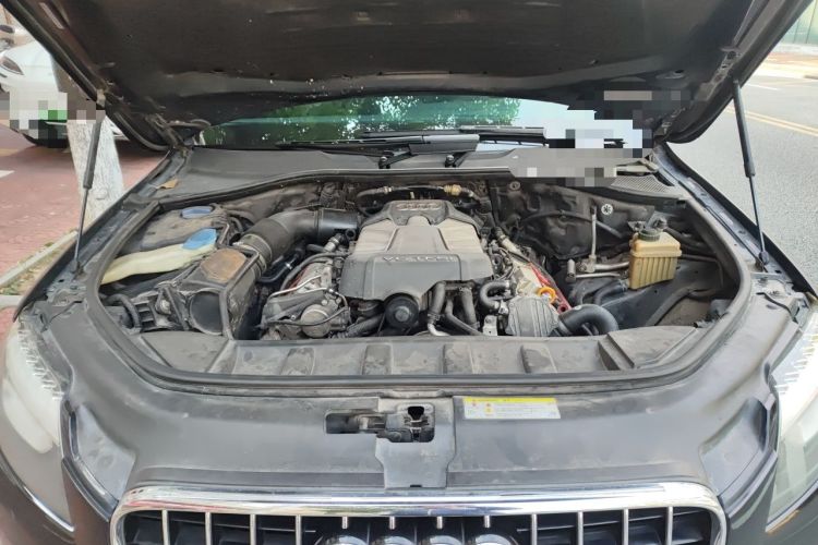 Used Audi Q7 2014 35 TFSI Ambition Edition Engine Bay