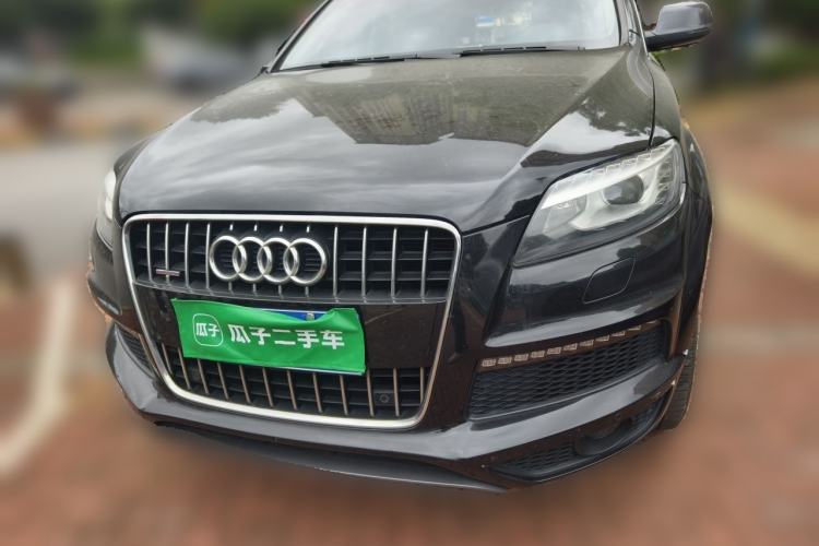 Used Audi Q7  Front