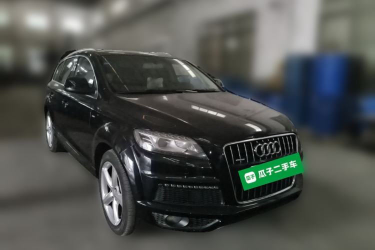 Used Audi Q7 2014 35 TDI Sport Edition Front Right 45 Deg