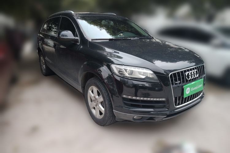 Used Audi Q7 2014 35 TFSI Ambition Edition Front Right 45 Deg