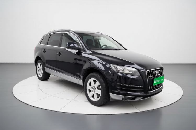 Used Audi Q7 2014 35 TFSI Ambition Edition Front Right 45 Deg