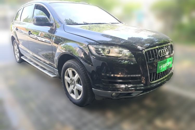 Used Audi Q7 2014 35 TFSI Ambition Edition Front Right 45 Deg