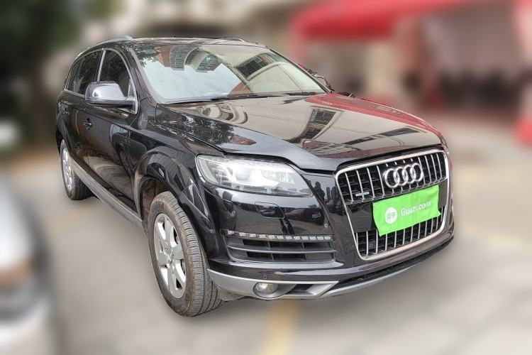 Used Audi Q7 2014 35 TFSI Ambition Edition Front Right 45 Deg