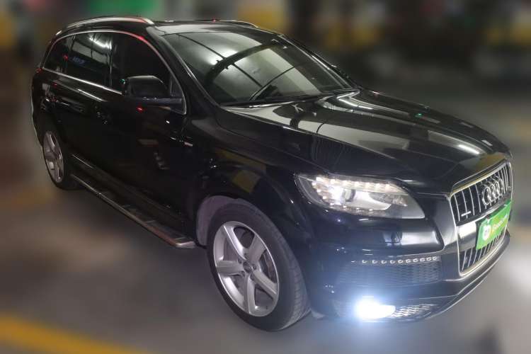 Used Audi Q7 2014 35 TDI Sport Edition Front Right 45 Deg