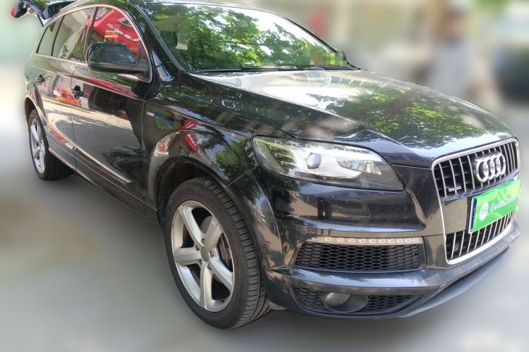 Used Audi Q7 2014 35 TFSI Sport Edition Front Right 45 Deg