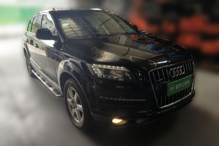 Used Audi Q7 2014 35 TFSI Ambition Edition Front Right 45 Deg