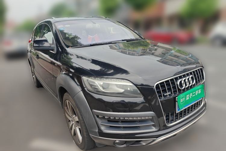 Used Audi Q7 2014 35 TFSI Off-road Model Front Right 45 Deg