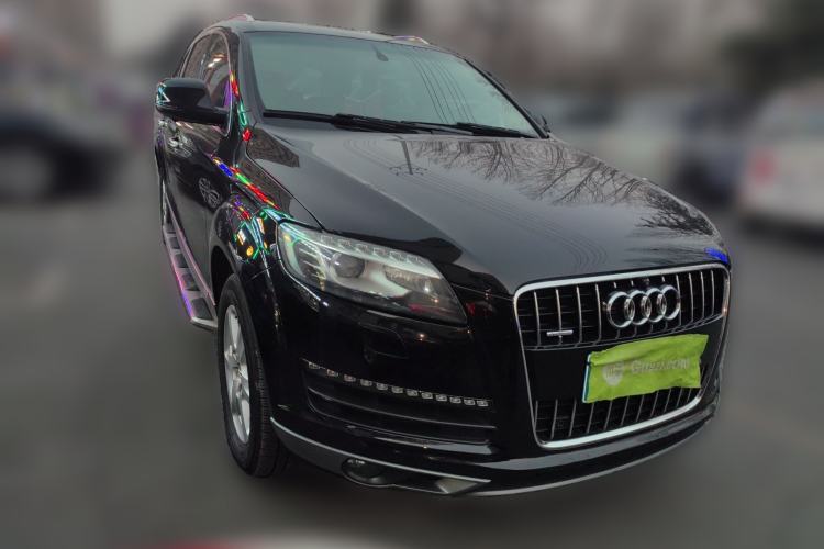 Used Audi Q7 2014 35 TFSI Ambition Edition Front Right 45 Deg
