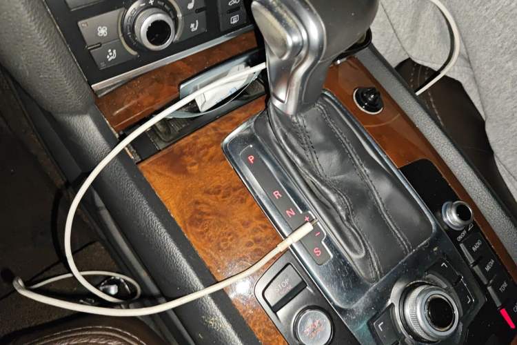 Used Audi Q7 2014 35 TFSI Sport Edition Gear Lever