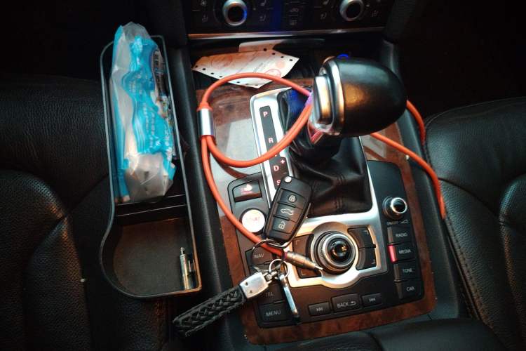 Used Audi Q7 2014 35 TFSI Ambition Edition Gear Lever