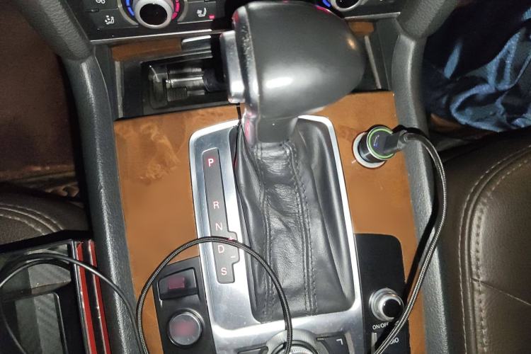 Used Audi Q7 2014 35 TDI Sport Edition Gear Lever