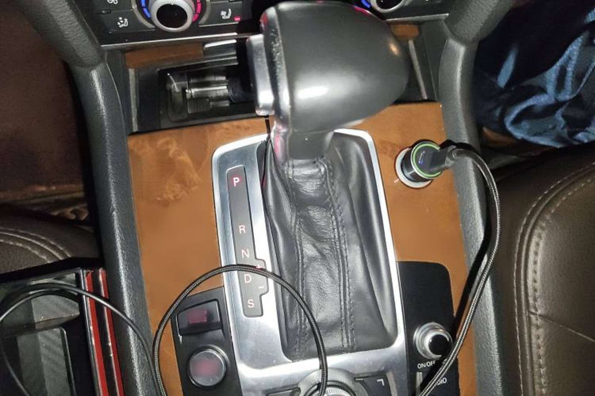 Used Audi Q7 2014 35 TDI Sport Edition Gear Lever