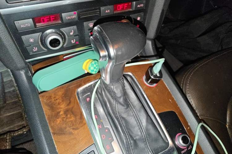 Used Audi Q7 2014 35 TFSI Sport Edition Gear Lever