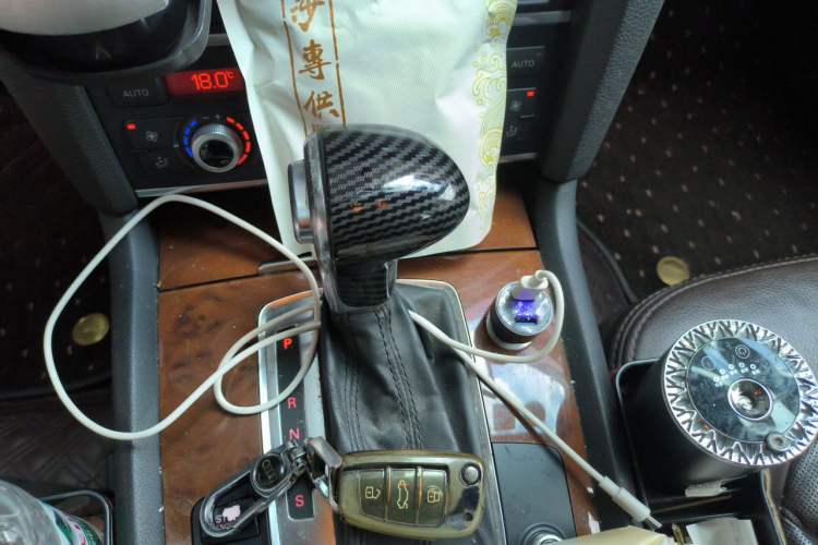 Used Audi Q7 2014 35 TFSI Ambition Edition Gear Lever