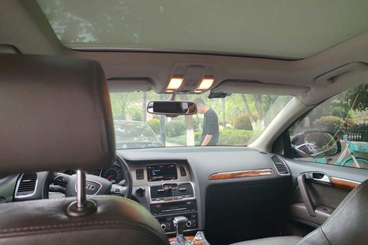 Used Audi Q7 2014 35 TFSI Sport Edition Headliner