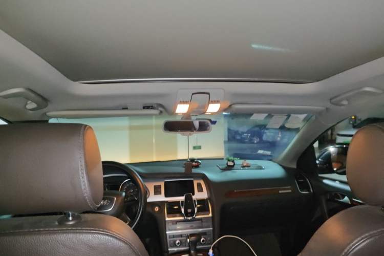 Used Audi Q7 2014 35 TDI Sport Edition Headliner