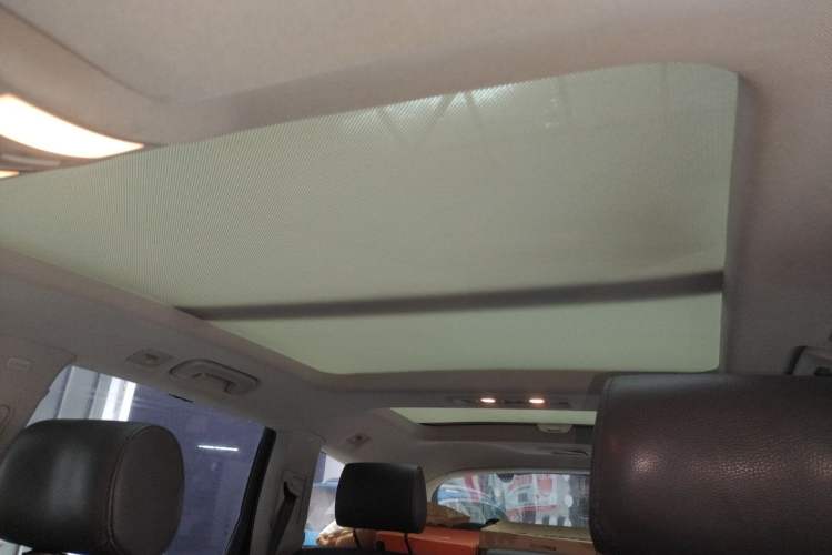 Used Audi Q7 2014 35 TFSI Off-road Model Headliner