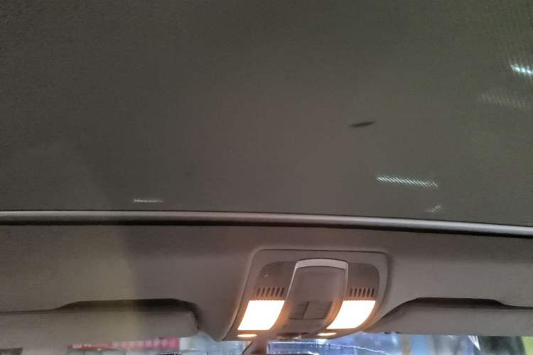 Used Audi Q7 2014 35 TFSI Off-road Model Headliner