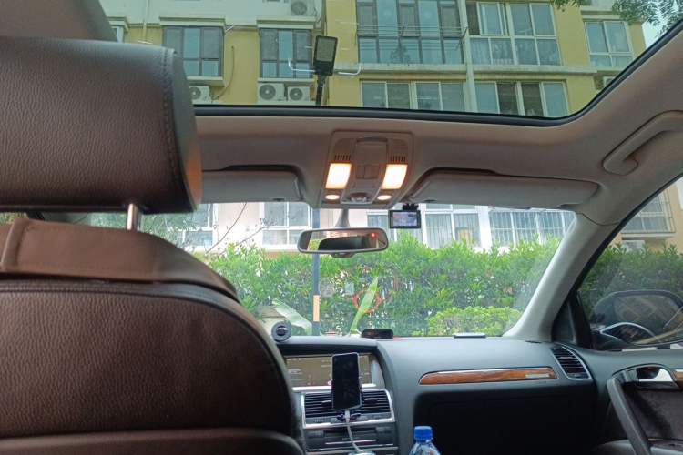 Used Audi Q7 2014 35 TFSI Ambition Edition Headliner