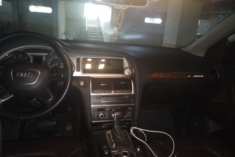 Used Audi Q7 2014 35 TDI Exclusive Edition Headliner
