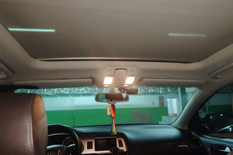 Used Audi Q7 2014 35 TFSI Sport Edition Headliner