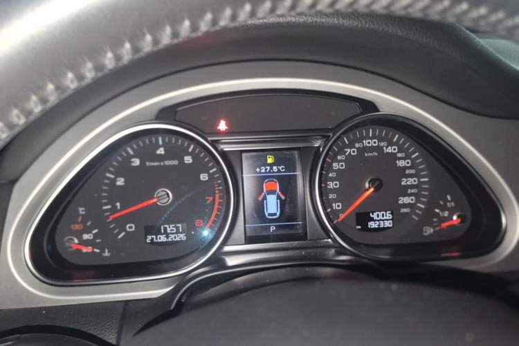 Used Audi Q7 2014 35 TFSI Off-road Model Instrument Cluster