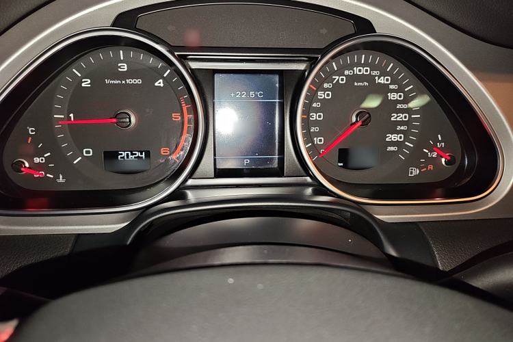 Used Audi Q7 2014 35 TDI Sport Edition Instrument Cluster