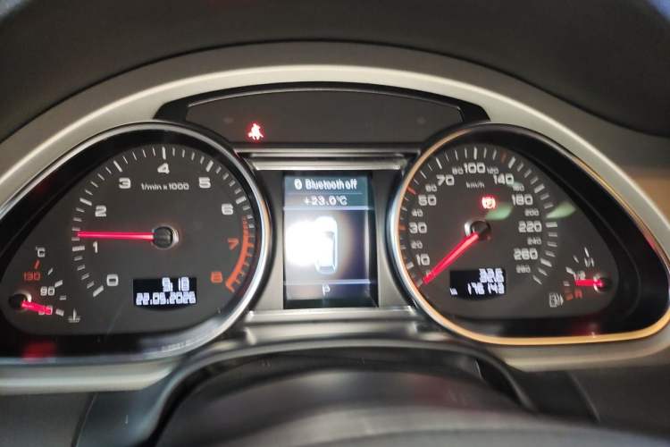 Used Audi Q7 2014 35 TFSI Sport Edition Instrument Cluster