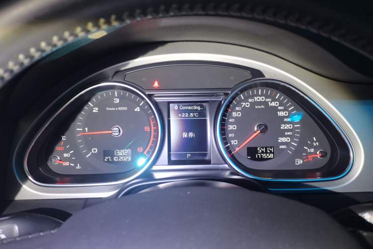 Used Audi Q7 2014 35 TDI Sport Edition Instrument Cluster