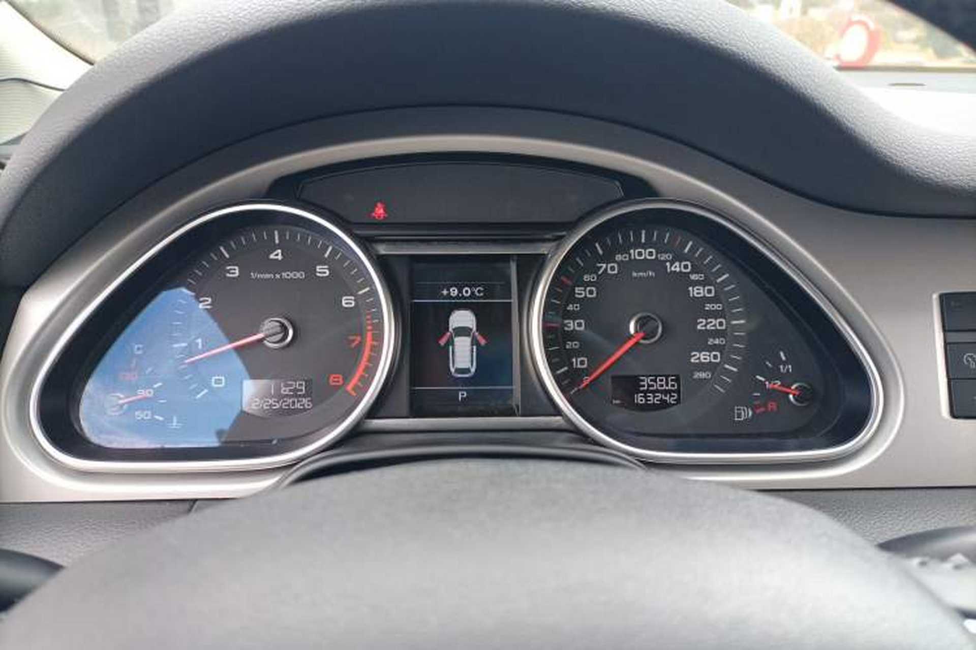 Used Audi Q7 2014 35 TFSI Ambition Edition Instrument Cluster