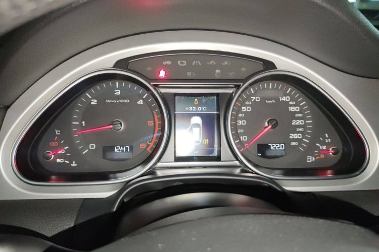 Used Audi Q7 2014 35 TDI Sport Edition Instrument Cluster