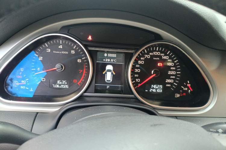 Used Audi Q7 2014 35 TFSI Sport Edition Instrument Cluster