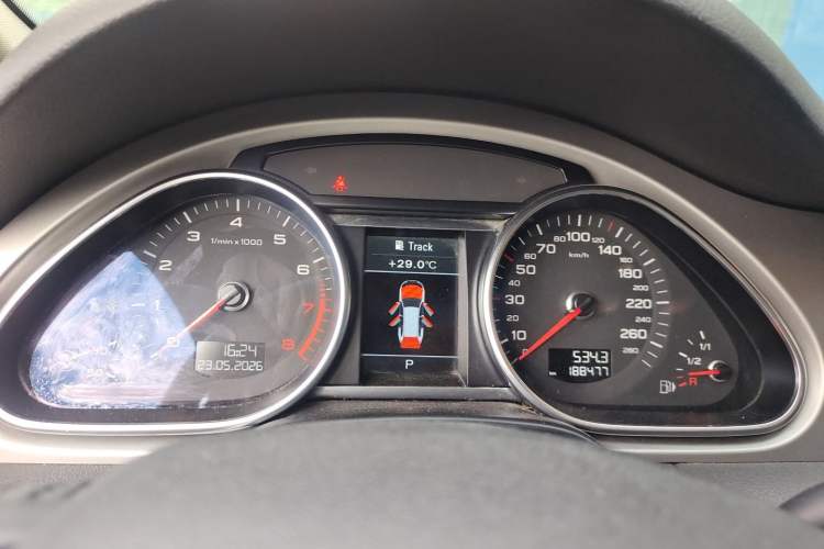 Used Audi Q7 2014 35 TFSI Ambition Edition Instrument Cluster
