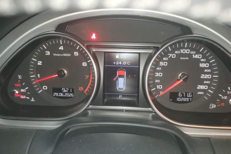 Used Audi Q7 2014 40 TFSI Sport Edition Instrument Cluster