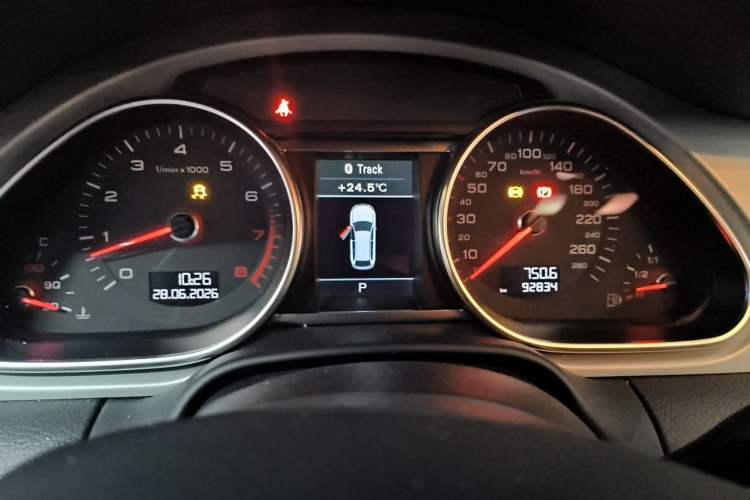 Used Audi Q7 2014 35 TFSI Ambition Edition Instrument Cluster