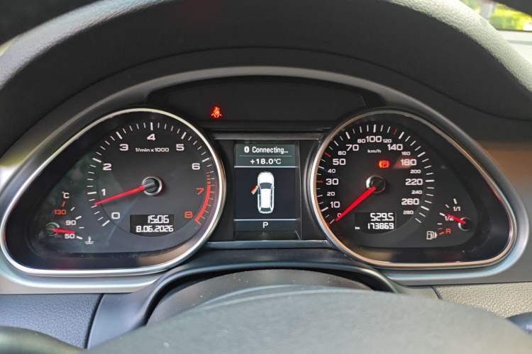 Used Audi Q7 2014 35 TFSI Ambition Edition Instrument Cluster