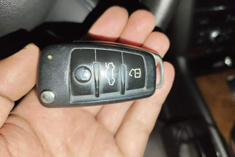 Used Audi Q7 2014 35 TDI Sport Edition Interior 1