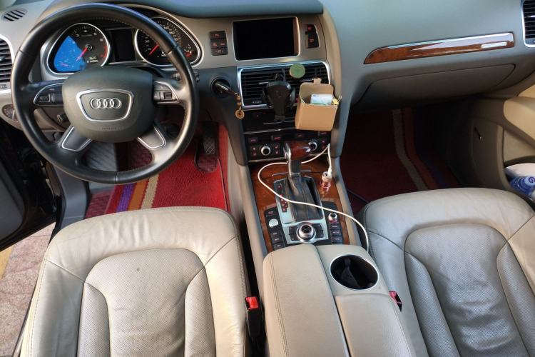 Used Audi Q7 2014 35 TFSI Off-road Model Interior 2