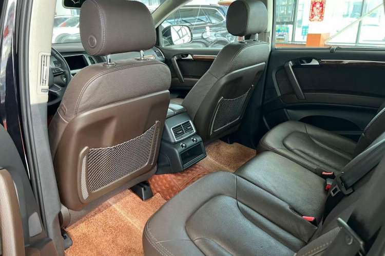 Used Audi Q7 2014 35 TFSI Ambition Edition Interior 2