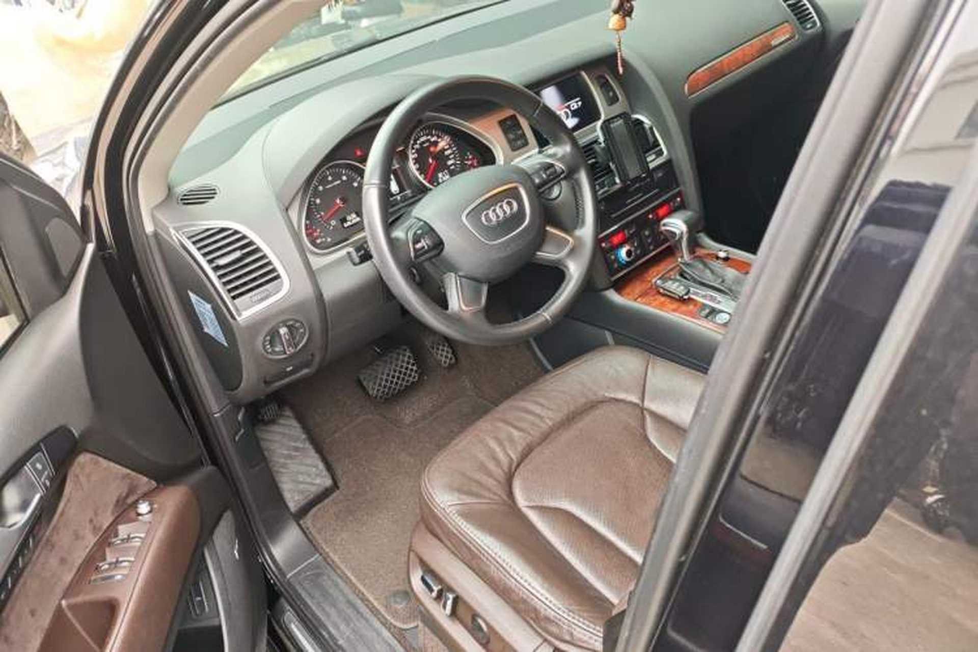 Used Audi Q7 2014 35 TFSI Sport Edition Interior 3
