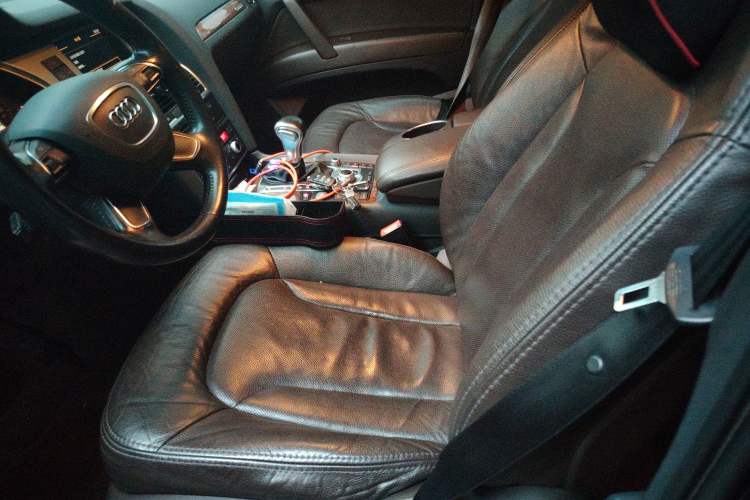 Used Audi Q7 2014 35 TFSI Ambition Edition Left Front Seat