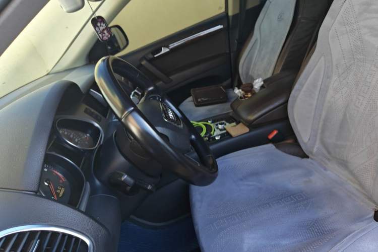 Used Audi Q7 2014 35 TFSI Sport Edition Left Front Seat