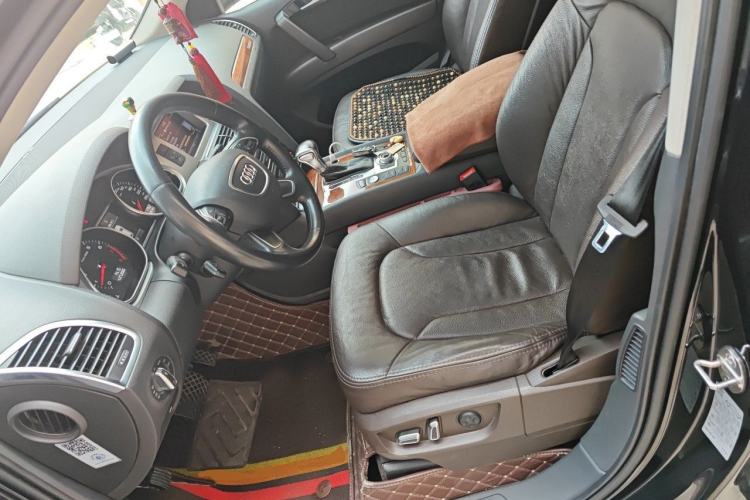 Used Audi Q7 2014 35 TFSI Ambition Edition Left Front Seat