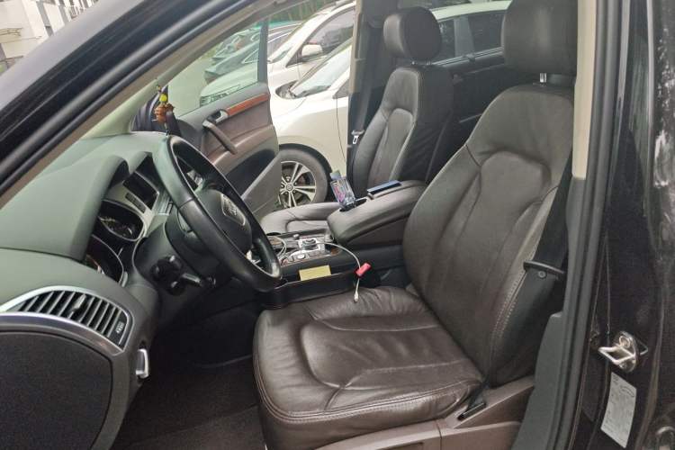 Used Audi Q7 2014 35 TFSI Sport Edition Left Front Seat