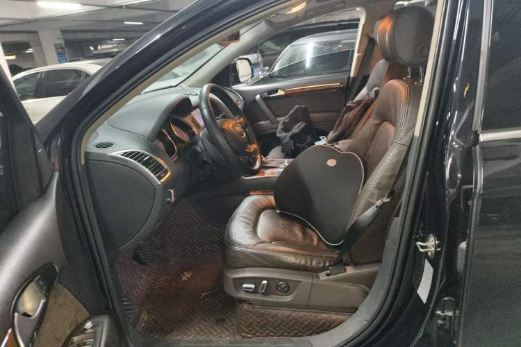 Used Audi Q7 2014 35 TFSI Off-road Model Left Front Seat